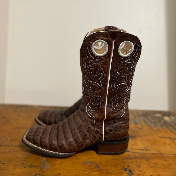 Brown Western Cowboy Boots - Picture 3 of 6